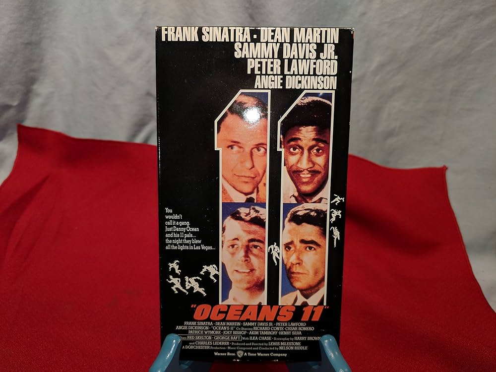 Amazon.com: Ocean's 11 [VHS] : Frank Sinatra, Dean Martin